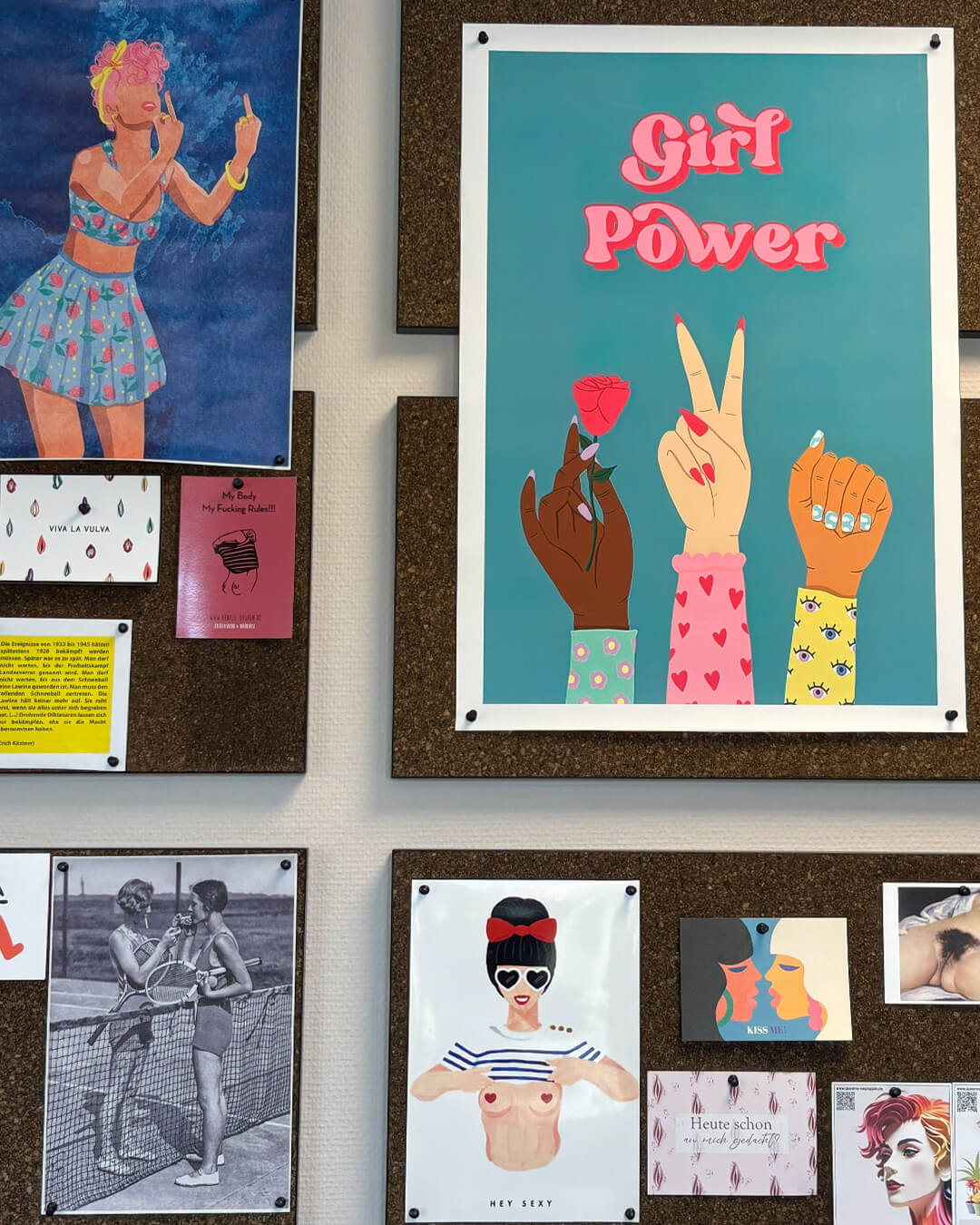 Cindy Kaesche Pinnwand Girl Power Plakate Poster Frauenarztpraxis